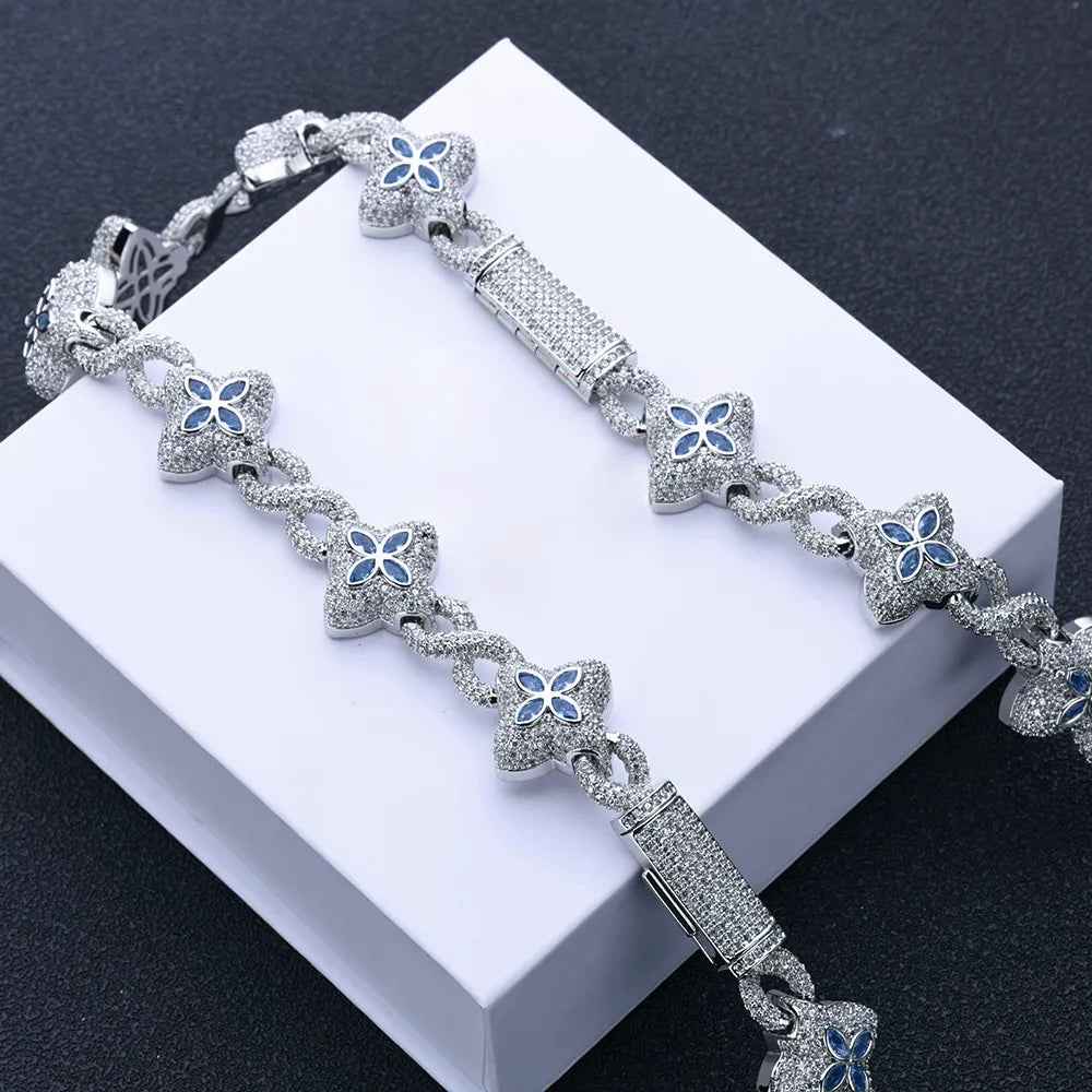 Quatrefoil Chain