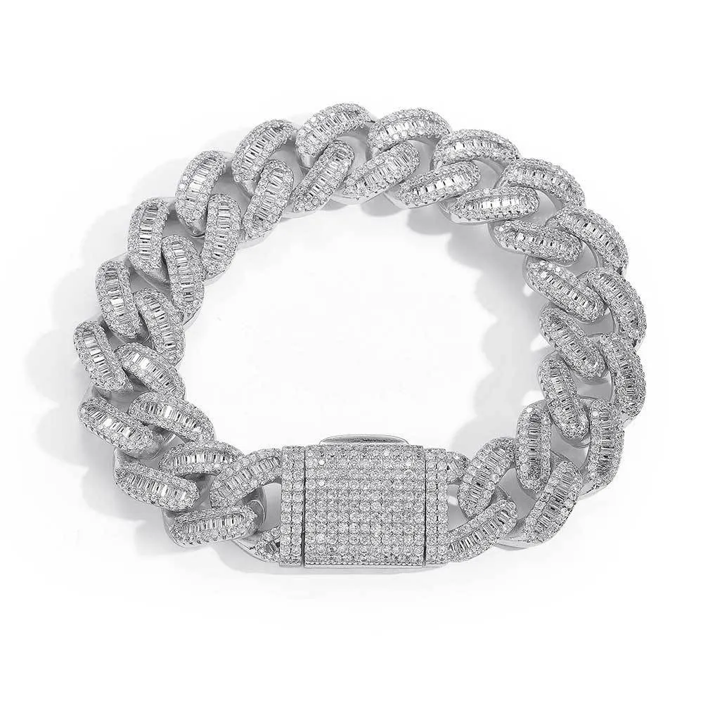 Cuban Link Bracelet (Baguette Style) - JewelsBySeraph