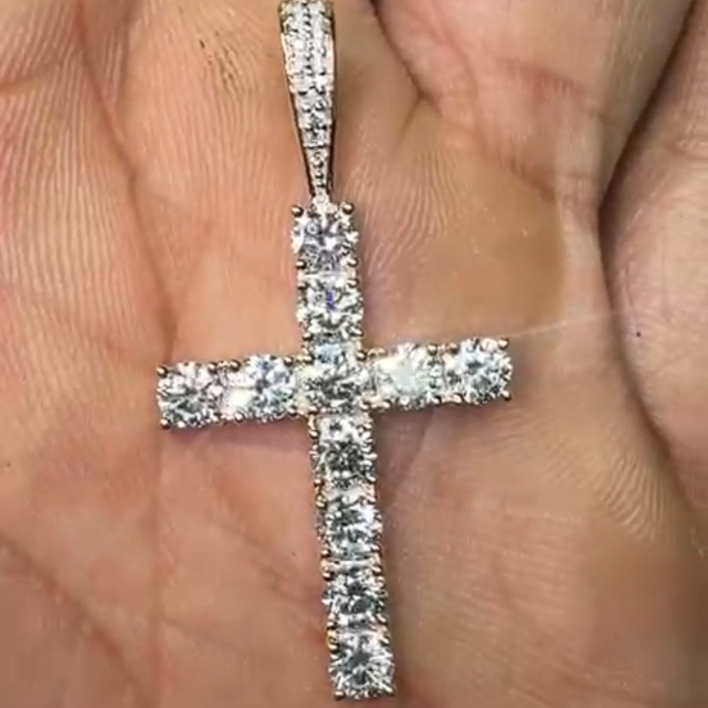 Cross Pendant Moissanite S925