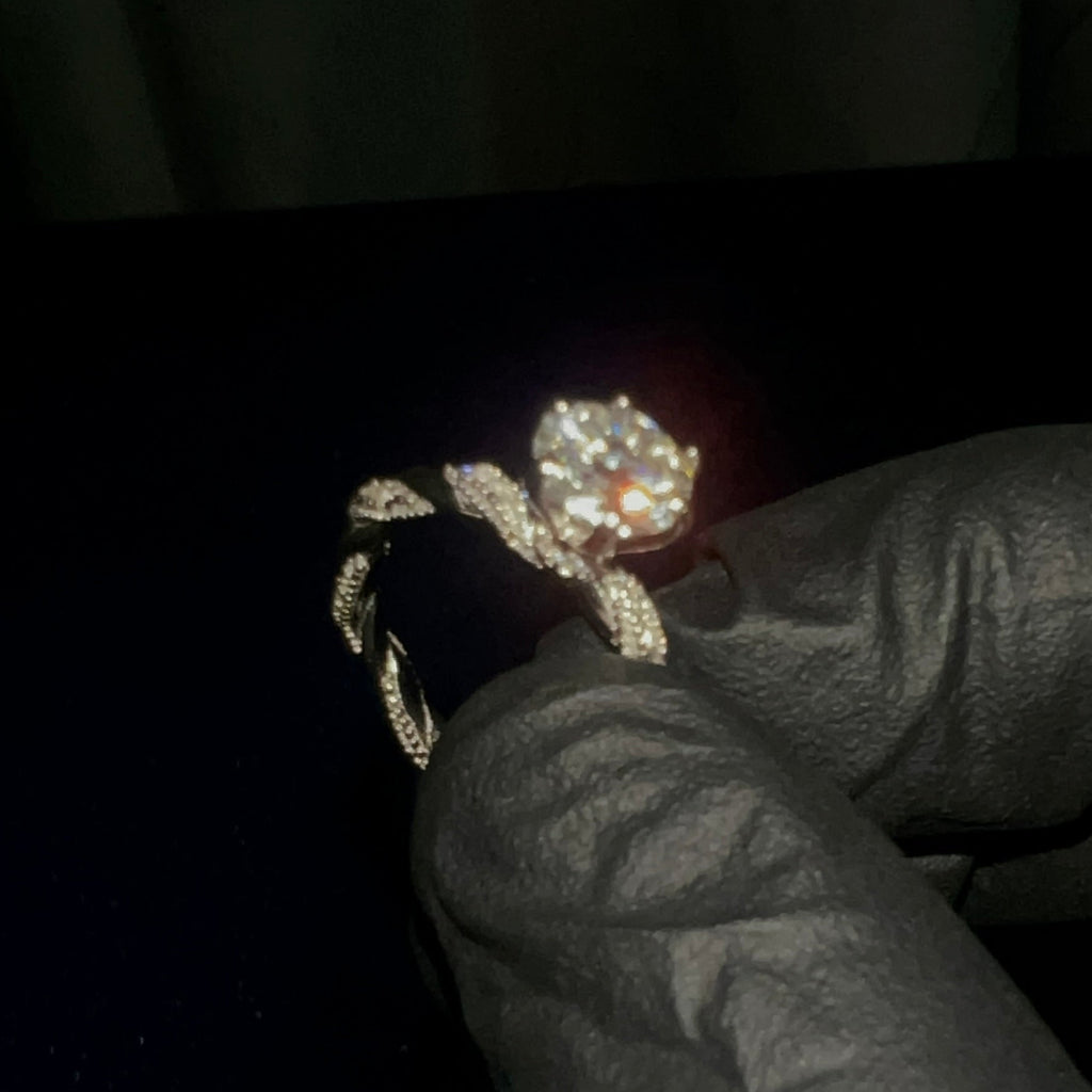 Round Cut Rope Ring Moissanite S925